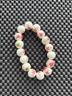 Floral Porcelain Bead Stretch Bracelet - White & Pink